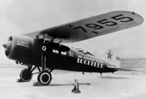 <b class=qtipBold><figcaption>Lockheed Vega Air Express</figcaption></b><br>Lockheed Vega Air Express. Frank M. Hawks broke the transcontinental speed record in this plane. It was the first production aircraft with the NACA cowling, 1929.<br><em>© NASA</em> Lockheed Vega Air Express